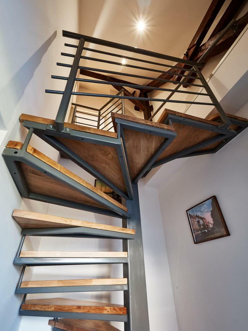 Eva Rooms & Studio Apartment Karlovac Luaran gambar