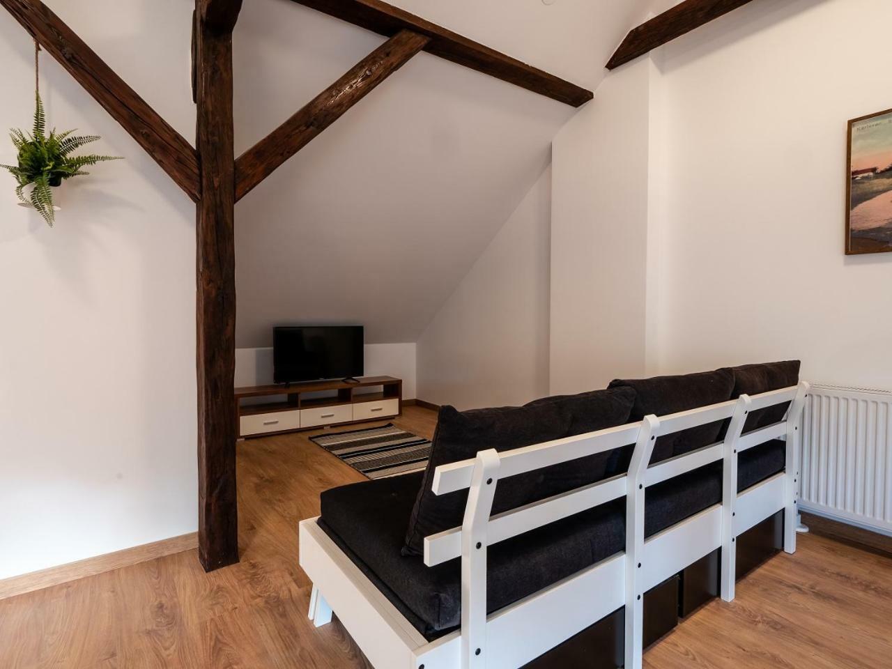 Eva Rooms & Studio Apartment Karlovac Luaran gambar